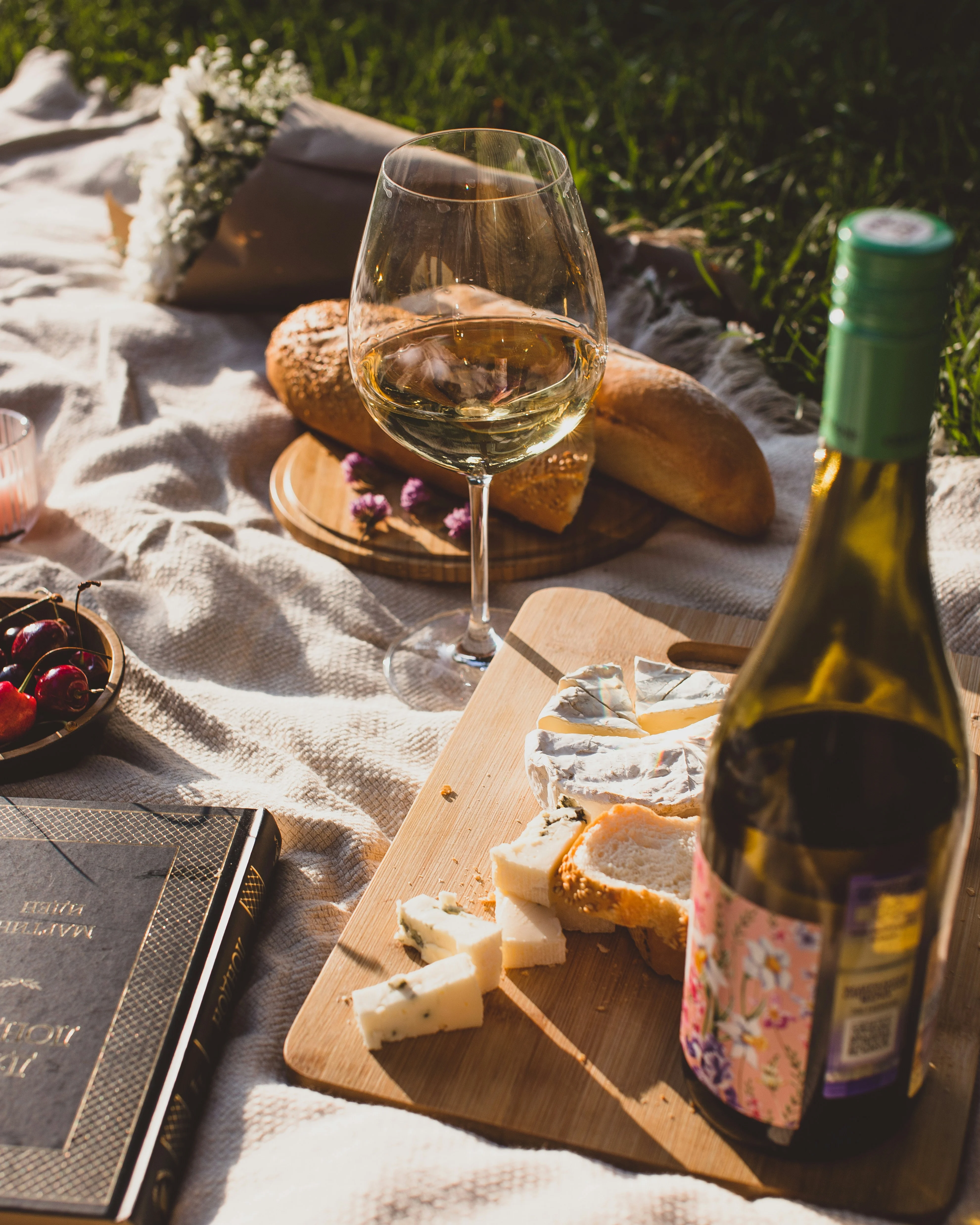 A long lunch at the table